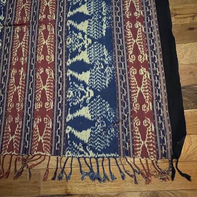 â€œSelandangâ€ Shawls & More (PB-RG)