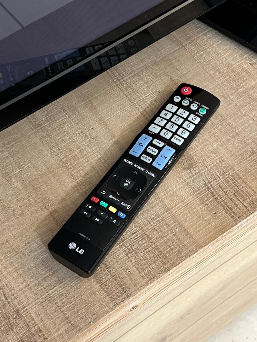 LG ~ 50” TV | EstateSales.org
