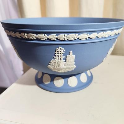 Wedgwood Jasperware Bicentennial Cameos Bowl