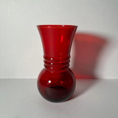 LOT 4F: Vintage Red Glass Collection - Fenton, Avon & More