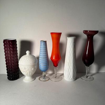 LOT 13F: Vintage Colored & Milk Glass Collection Of Vases w/ Candy Dish