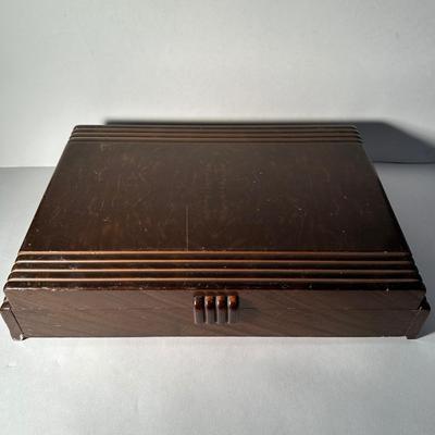 LOT 28L: Vintage Rogers Bros Silver Plated Flatware Set w/ Wooden Case