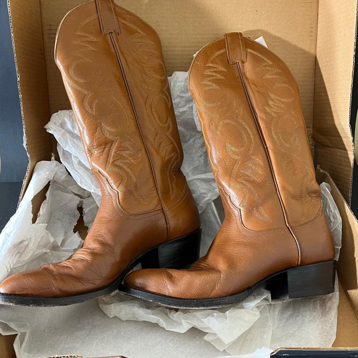 LOT 181U Vintage Nocona Cowboy Boots worn in Original Box Size 8 1 2 EstateSales