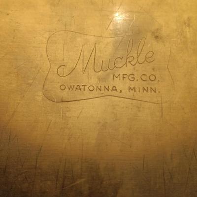 Muckle Mfg. front door delivery Milk box