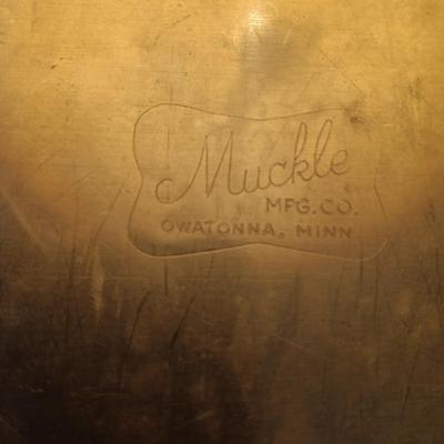 Muckle Mfg. front door delivery Milk box