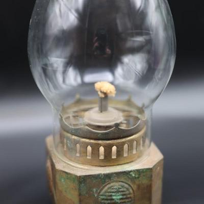 Brass Hong Kong Griffin-Brand Oil Lamp