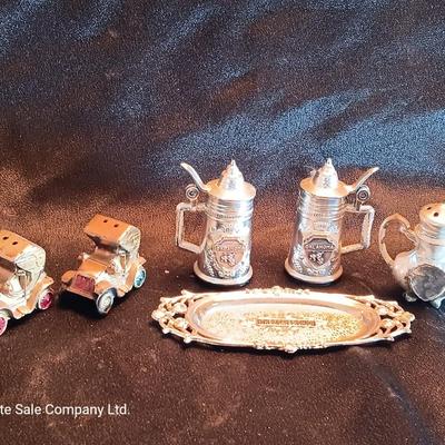 Metal car salt & pepper shakers with beer stein miniature salt & pepper shakers