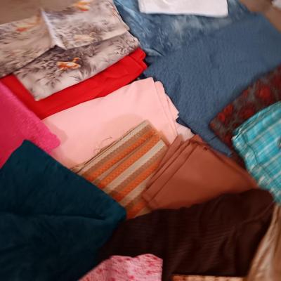 Large assortment of vintage fabric pieces - larger sized pieces