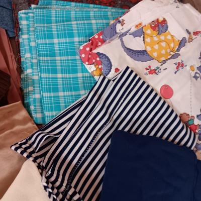 Large assortment of vintage fabric pieces - larger sized pieces