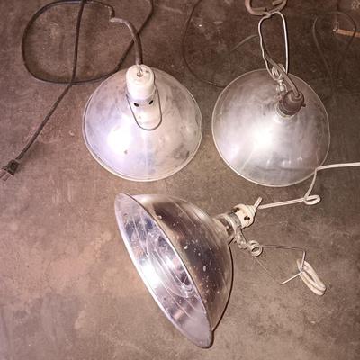 Three heat light lamp fixtures
