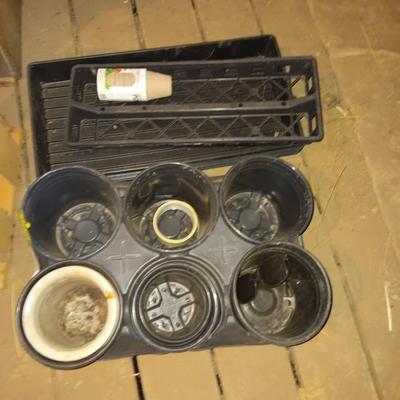 Garden seed starting trays and pots