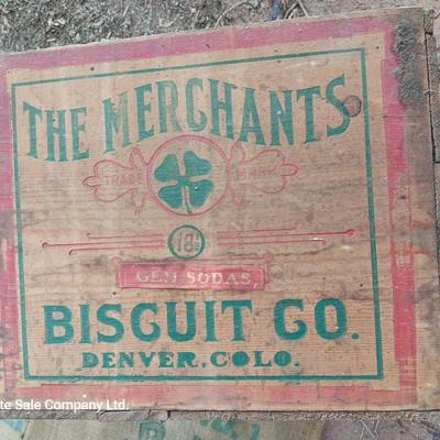 Vintage "The merchants Biscuit co. Denver colorado wooden crate with two Gunnie sacks