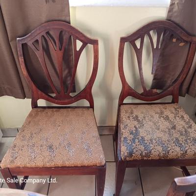 Antique Craddock furniture drop leaf table with 4 chairs