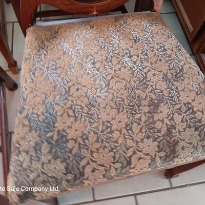 Antique Craddock furniture drop leaf table with 4 chairs