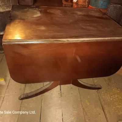Antique Craddock furniture drop leaf table with 4 chairs
