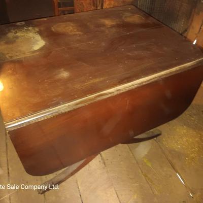 Antique Craddock furniture drop leaf table with 4 chairs