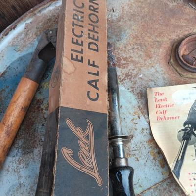 Lenk Electric calf dehorner and horn clips