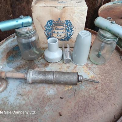Deluxe accessory kit glass jar sprayers with accessories