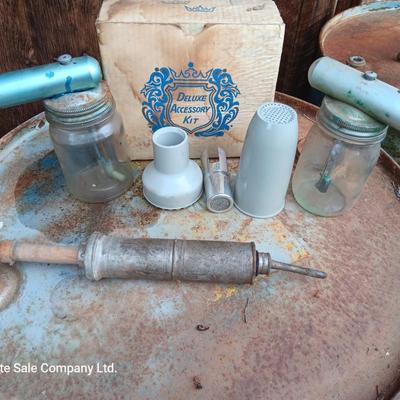 Deluxe accessory kit glass jar sprayers with accessories