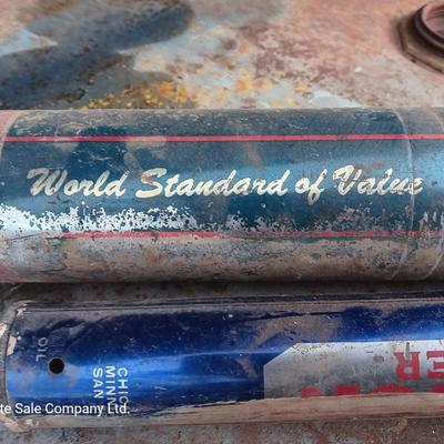 Two vintage Hundson sprayer / dusters without containers