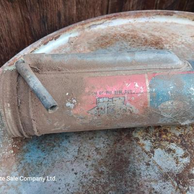 Two vintage Hundson sprayer / dusters without containers