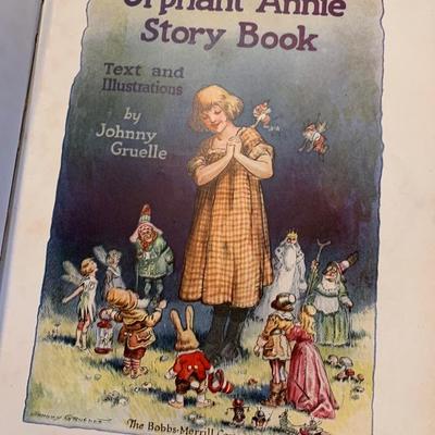c.1921 Orphant Annie Color Illustrated Story Book