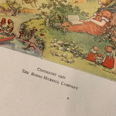 c.1921 Orphant Annie Color Illustrated Story Book