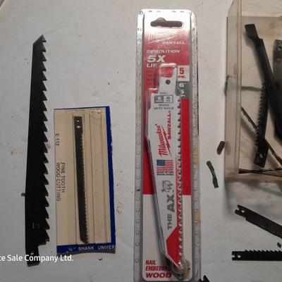 Assortment of saw blades - Jig saw and saws all some new in the package