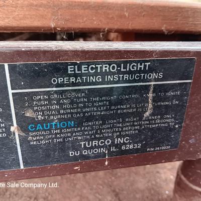 Nice Turco electronic ignition Electro light grill with propane tank, cover and lava rock