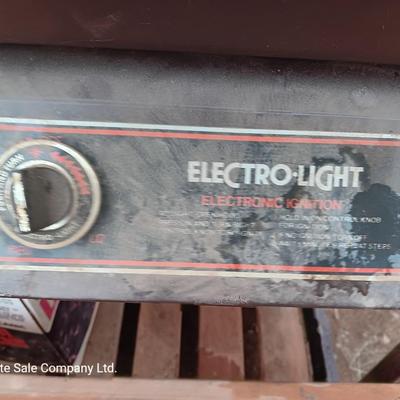Nice Turco electronic ignition Electro light grill with propane tank, cover and lava rock