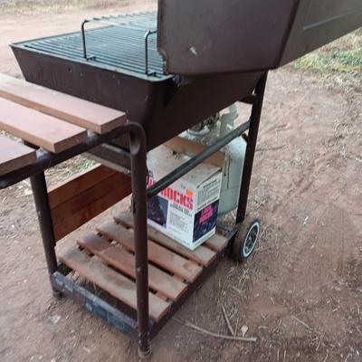 Nice Turco electronic ignition Electro light grill with propane tank, cover and lava rock