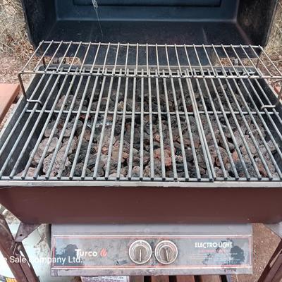 Nice Turco electronic ignition Electro light grill with propane tank, cover and lava rock