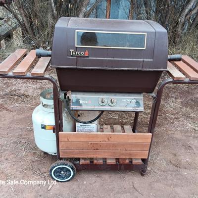 Nice Turco electronic ignition Electro light grill with propane tank, cover and lava rock