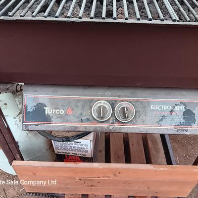 Nice Turco electronic ignition Electro light grill with propane tank, cover and lava rock