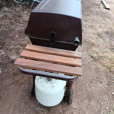 Nice Turco electronic ignition Electro light grill with propane tank, cover and lava rock