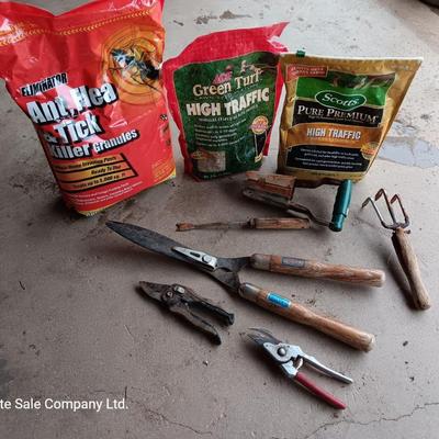 Gardening items - gardening tools, and chemicals