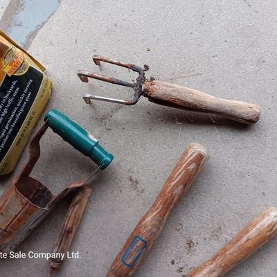 Gardening items - gardening tools, and chemicals
