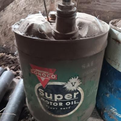 Three metal oil cans - Ford Hydraulic oil and Super motor oil
