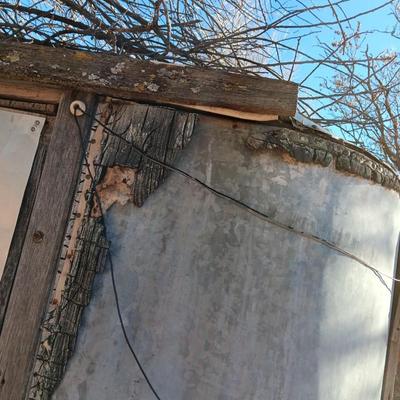 Antique camper trailer for parts - remodel - or scrap