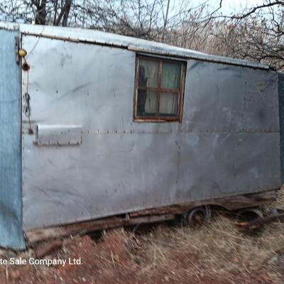 Antique camper trailer for parts - remodel - or scrap