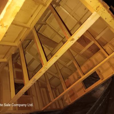 Large Hand-crafted Barn without lights