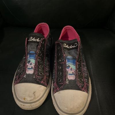 Skechers Skull Shoes size 8