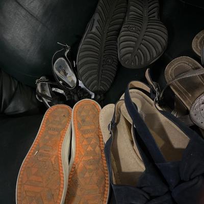 Lot of womenâ€™s shoes size 7 1/2-8