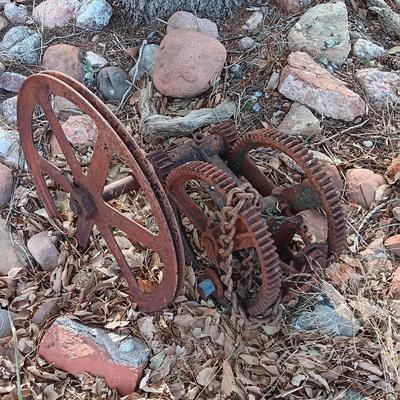 Yard art Gears for yard art or constructing art