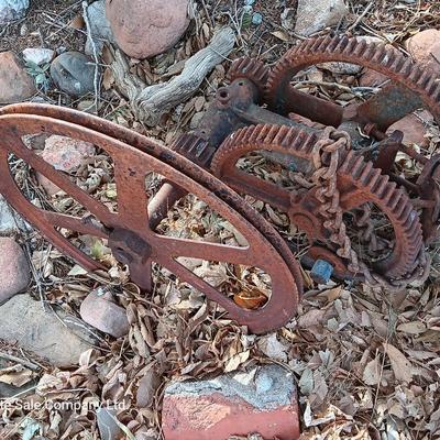 Yard art Gears for yard art or constructing art