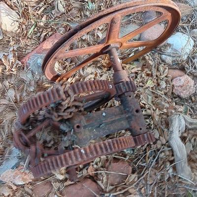 Yard art Gears for yard art or constructing art