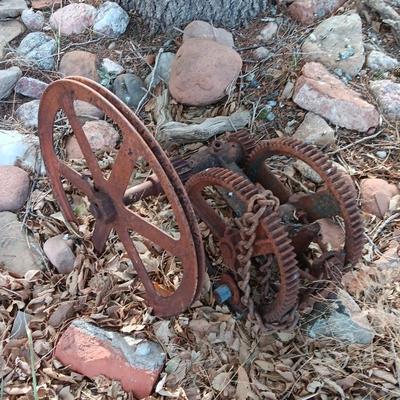 Yard art Gears for yard art or constructing art