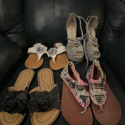Size 7 1/2 shoes