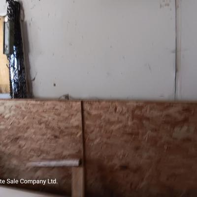1 full sheet of OSB and partial sheets of OSB and plywood