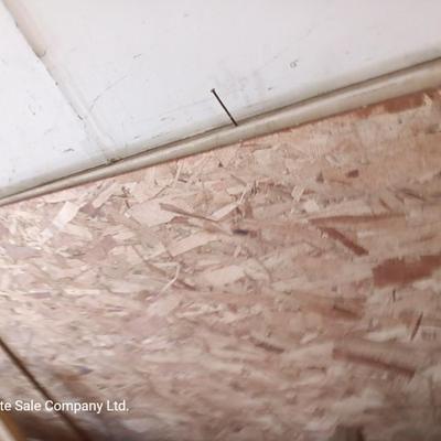 1 full sheet of OSB and partial sheets of OSB and plywood